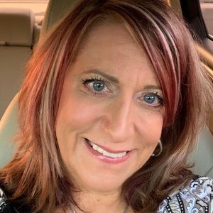 Meet your Posher, Holly